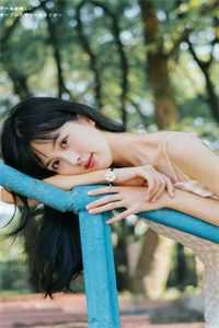 女生宿舍后面的树林里